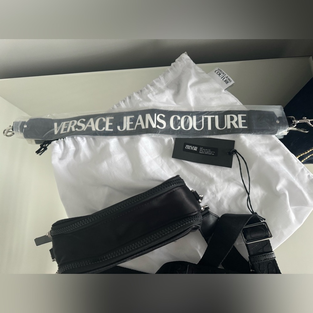 Authentic Versace Jean Couture Camera Bag - Picture 2 of 9